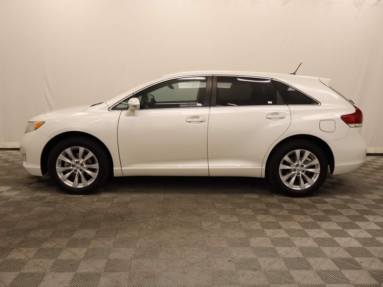 2014 Toyota Venza LE