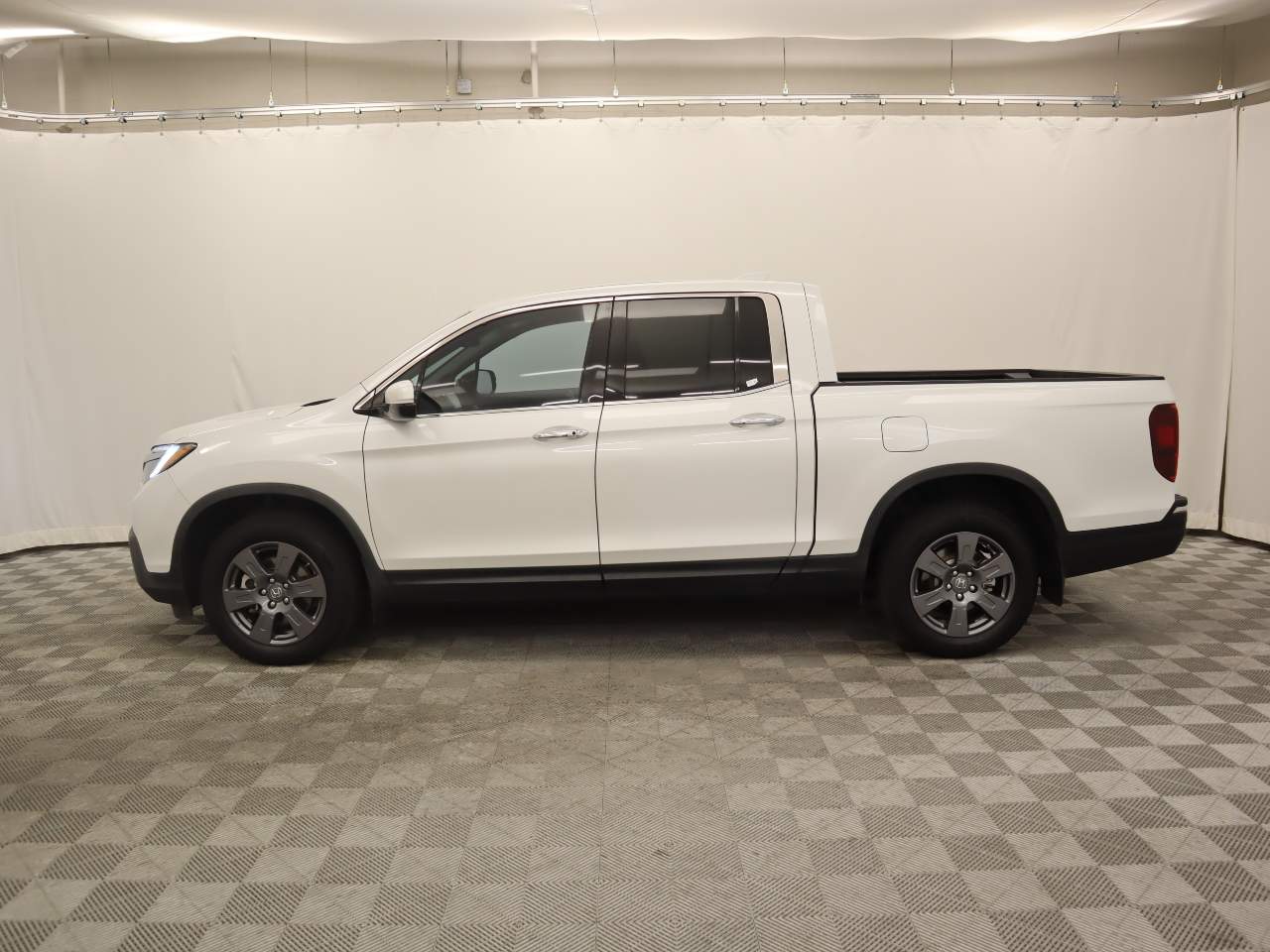 Certified 2020 Honda Ridgeline RTL-E with VIN 5FPYK3F76LB013982 for sale in Scottsdale, AZ