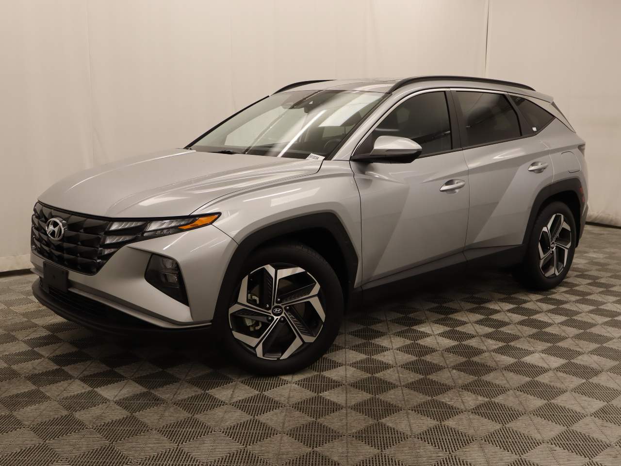 Shimmering Silver Metallic 2023 Hyundai Tucson SEL FWD SUV / Crossover Front-Wheel Drive 8-Speed Automatic