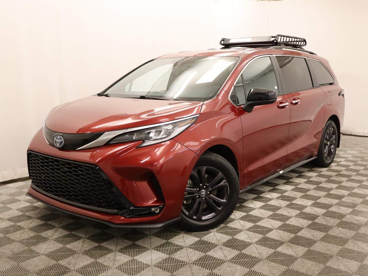 2024 Toyota Sienna XSE 7-Passenger