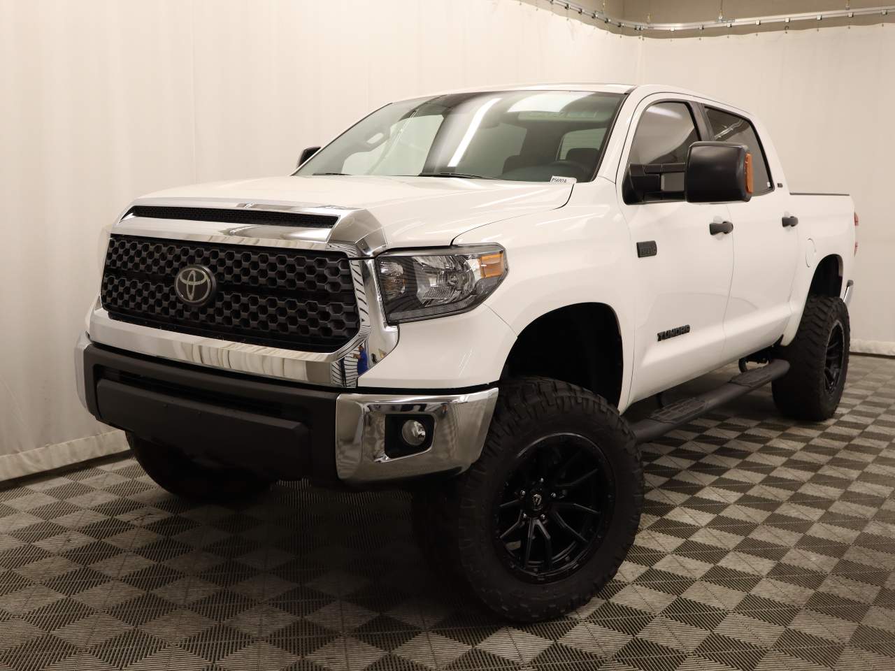 2020 Toyota Tundra SR5 Crew Cab