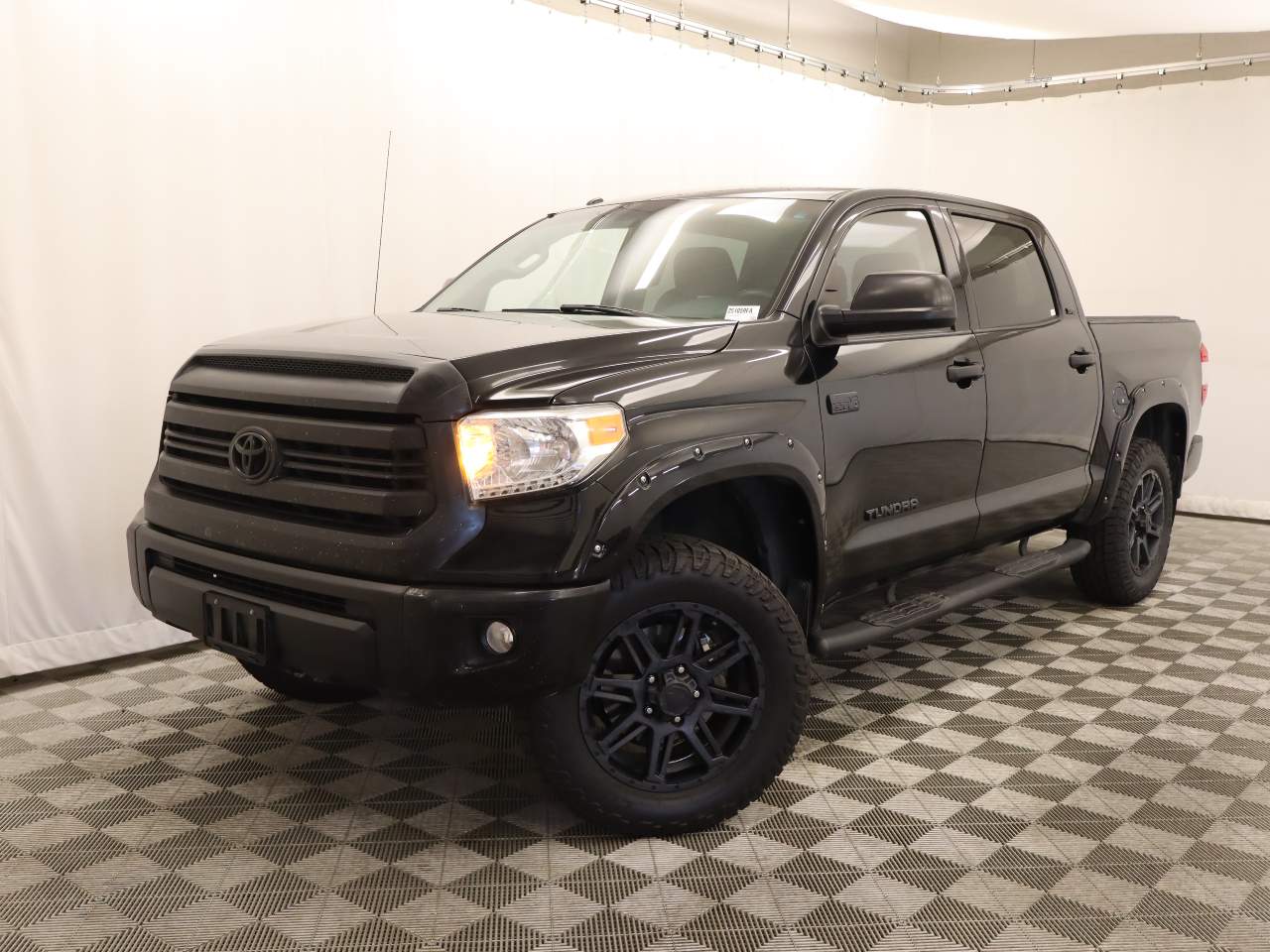 2017 Toyota Tundra SR5 Crew Cab