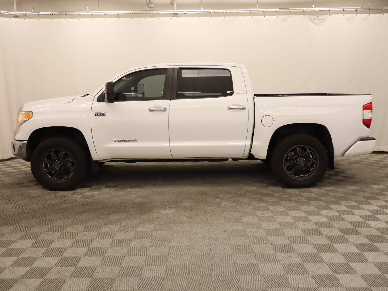 2016 Toyota Tundra Limited Crew Cab
