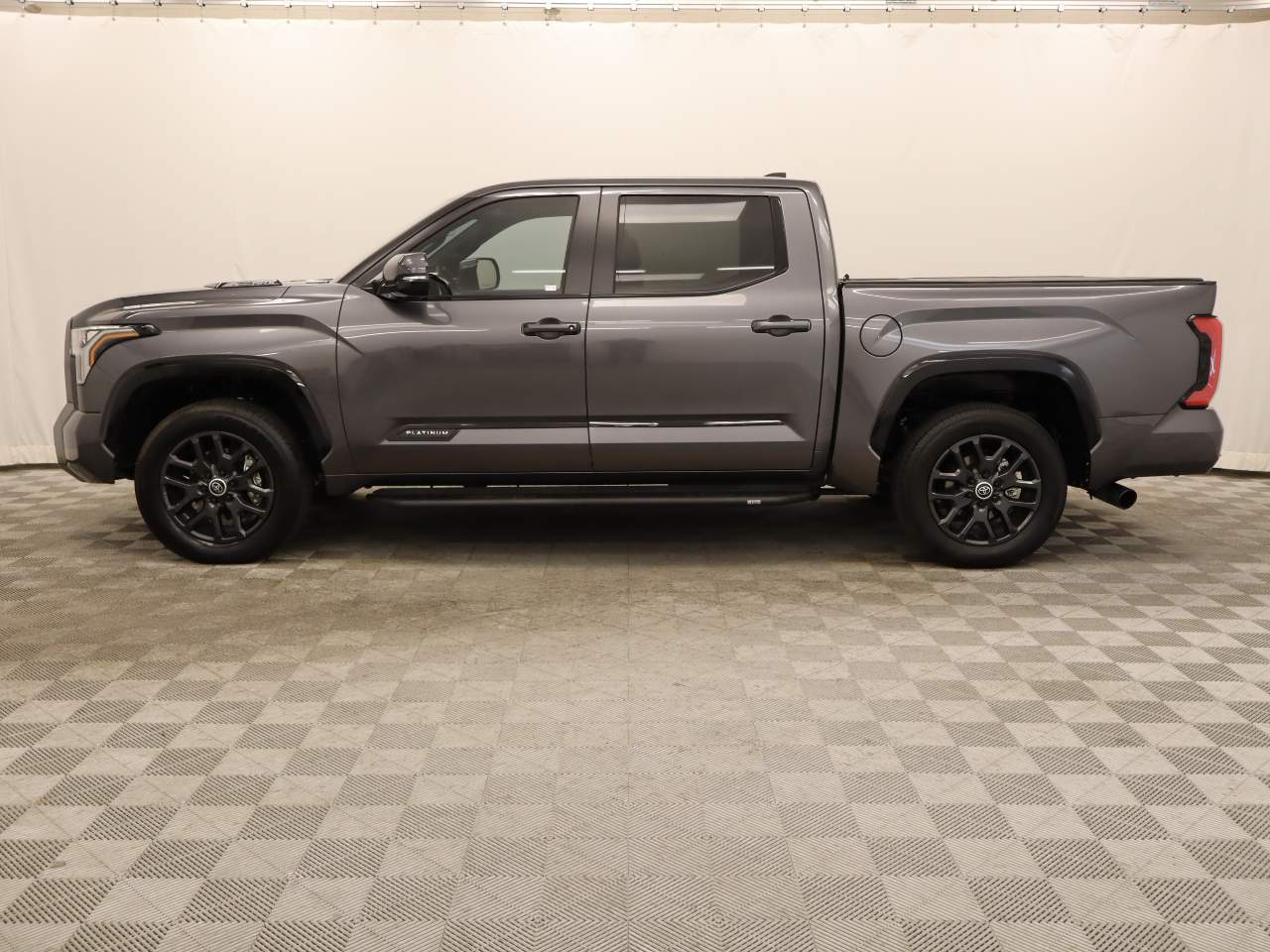 2024 Toyota Tundra Platinum HV Crew Cab