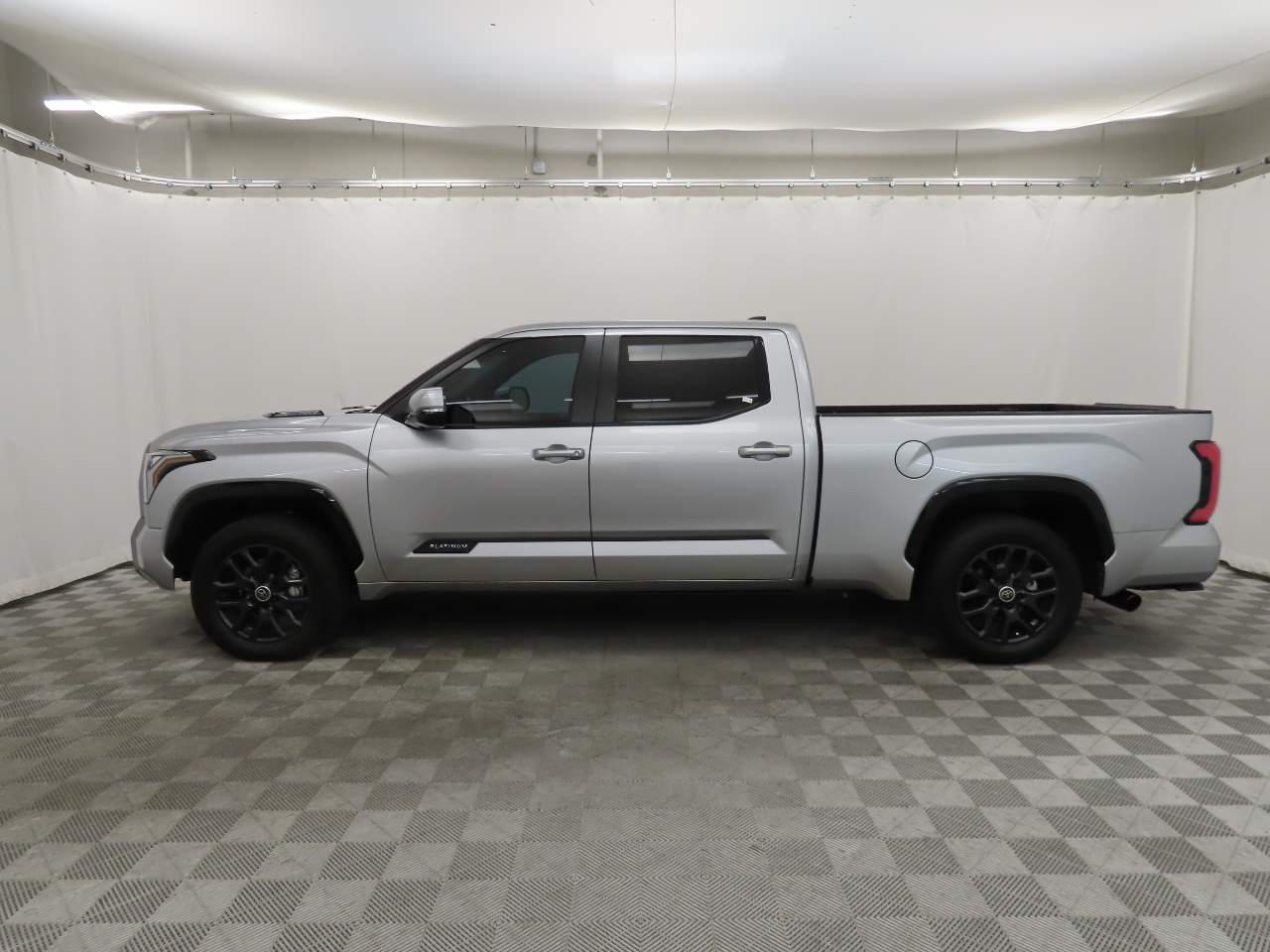 2024 Toyota Tundra Platinum HV Crew Cab