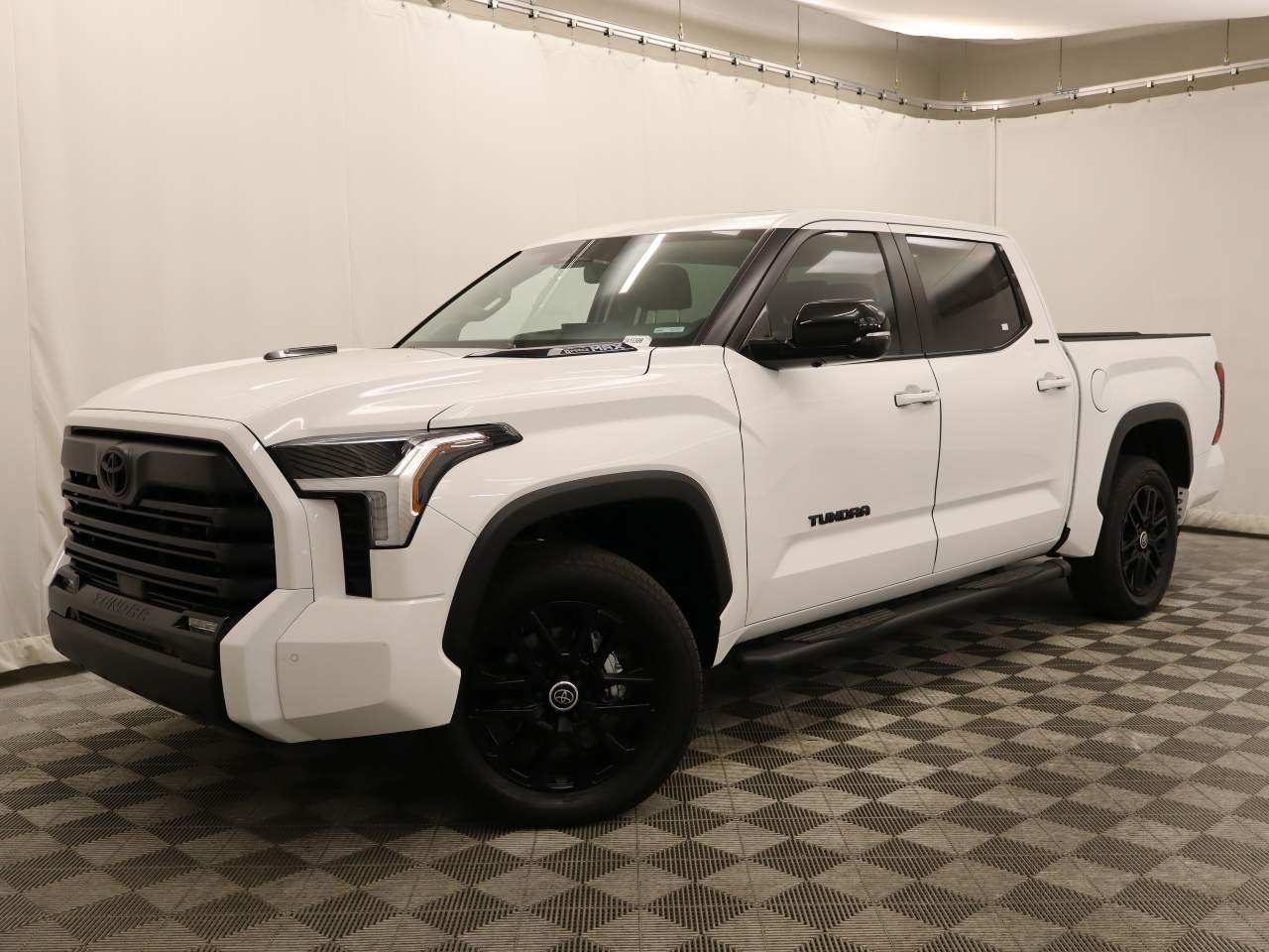 2024 Toyota Tundra Limited HV Crew Cab