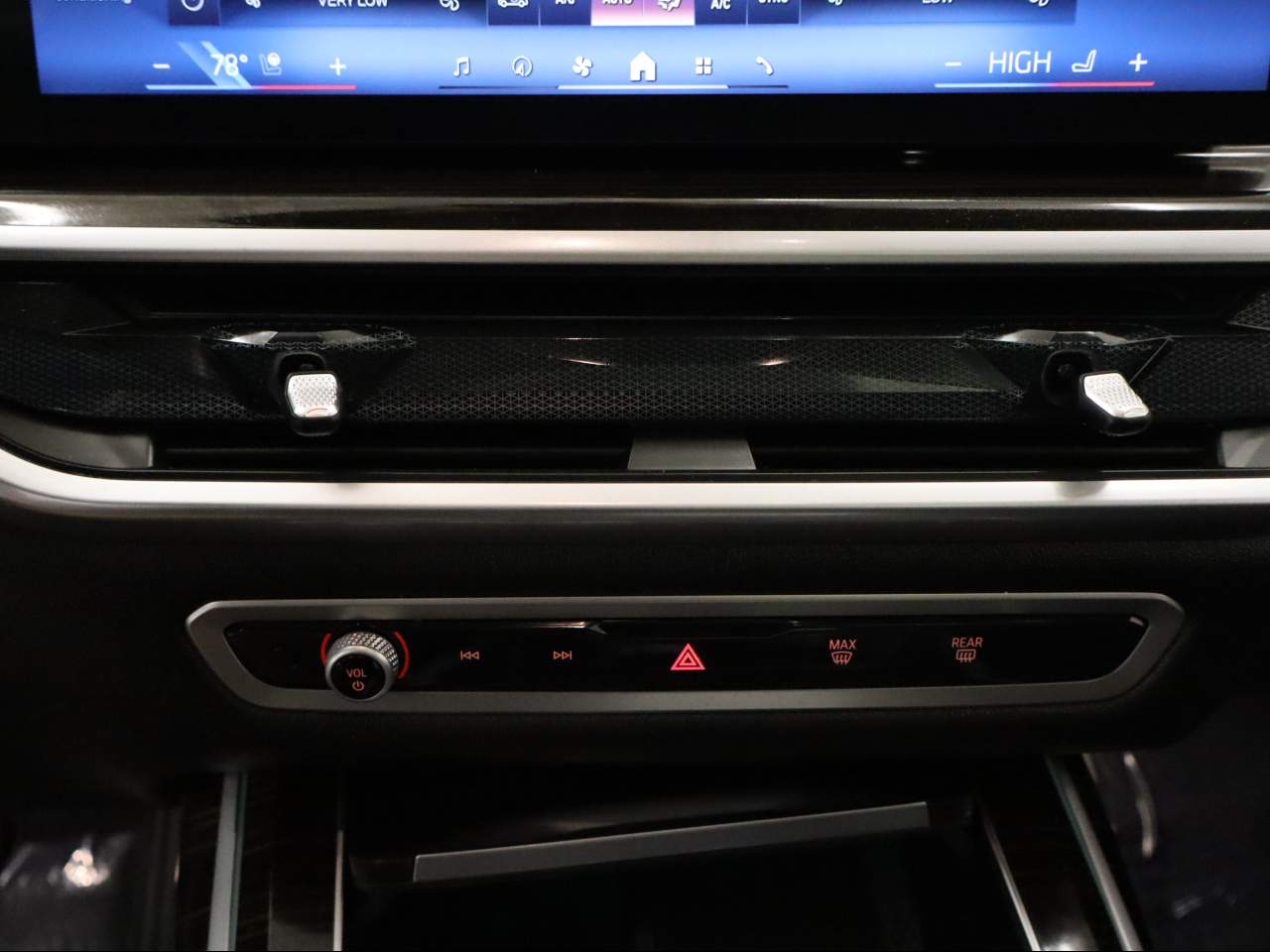 2026 BMW X7 40i - Photo 13