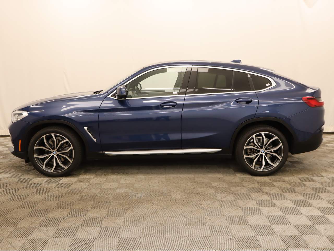 2021 BMW X4 xDrive30i