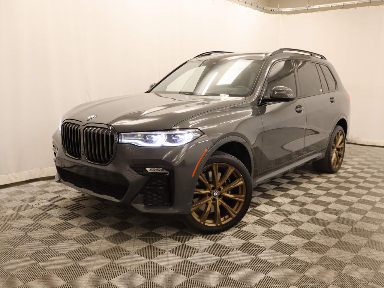 2022 BMW X7 M50i