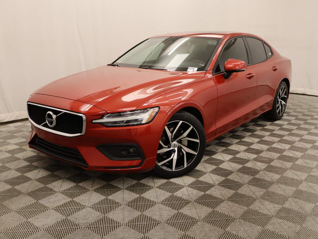 2020 Volvo S60 T5 Momentum