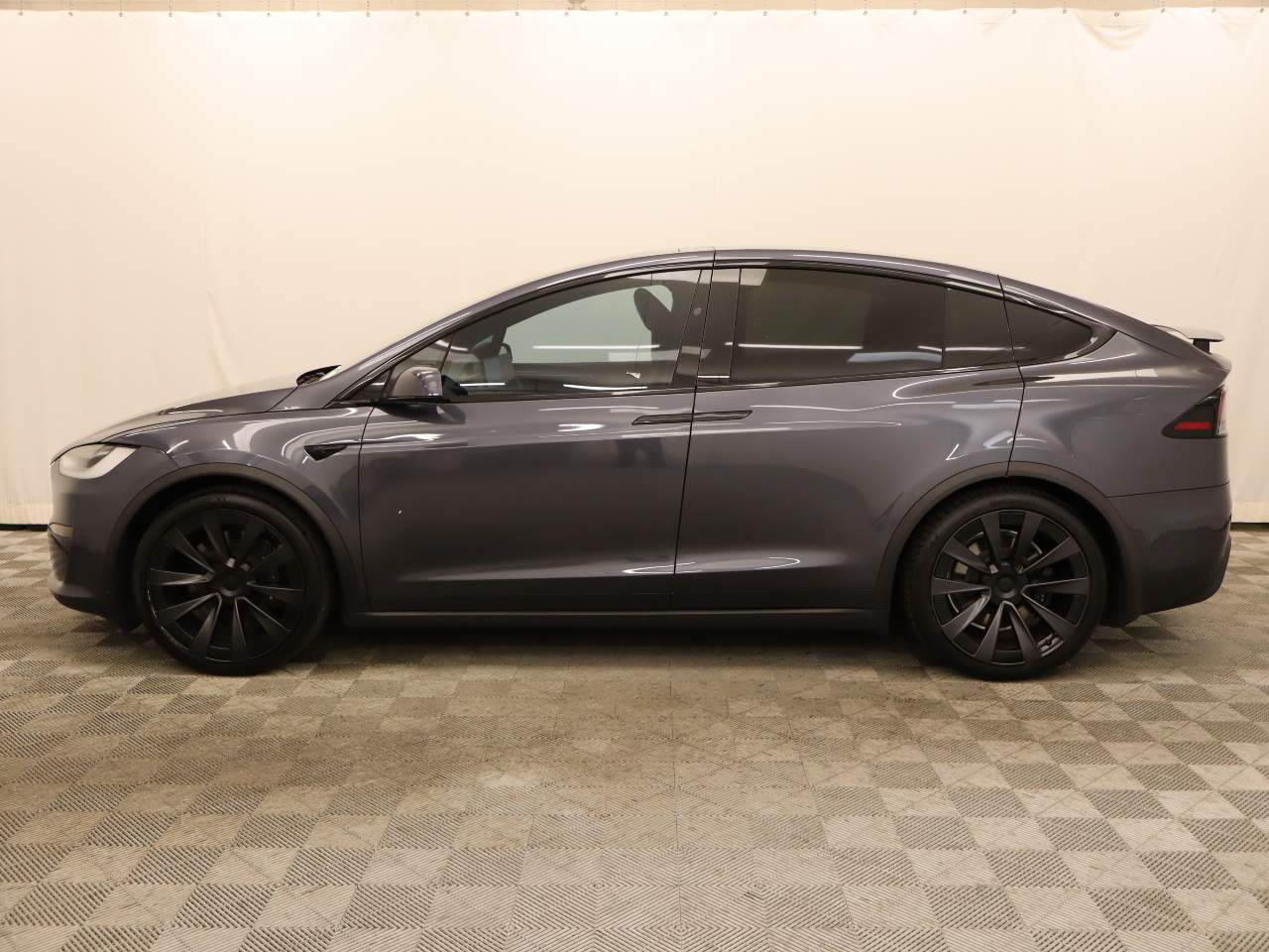 2022 Tesla Model X Plaid