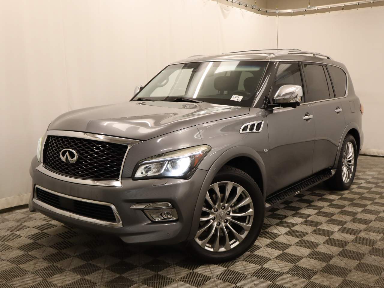 2016 INFINITI QX80 AWD's photo