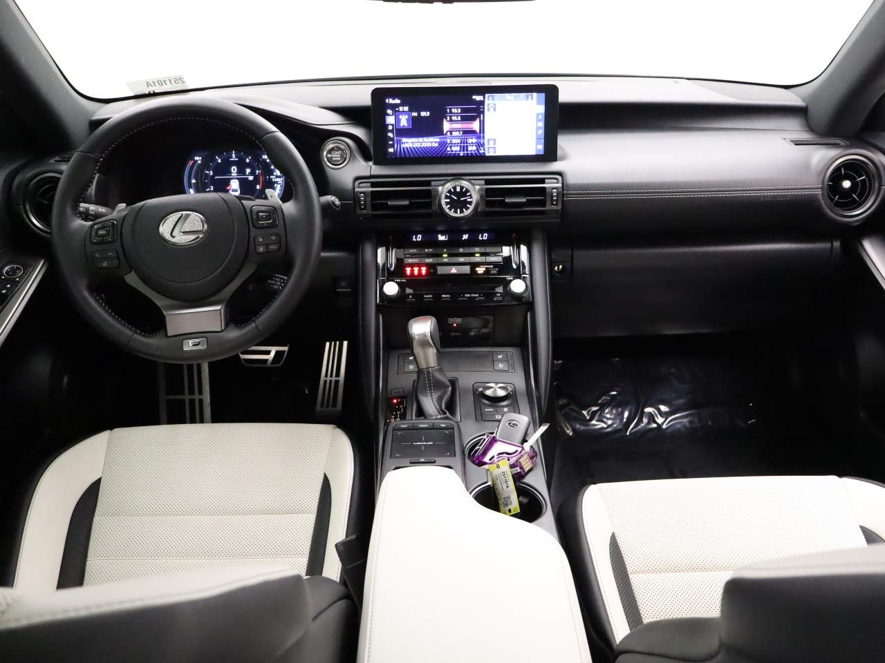 2024 Lexus IS 500 F SPORT Performance photo 2