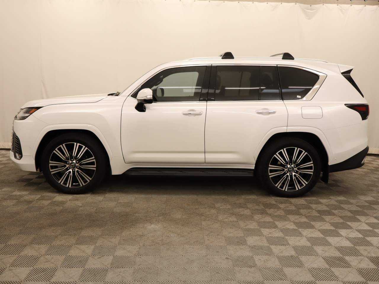 2026 Lexus LX 700h Luxury