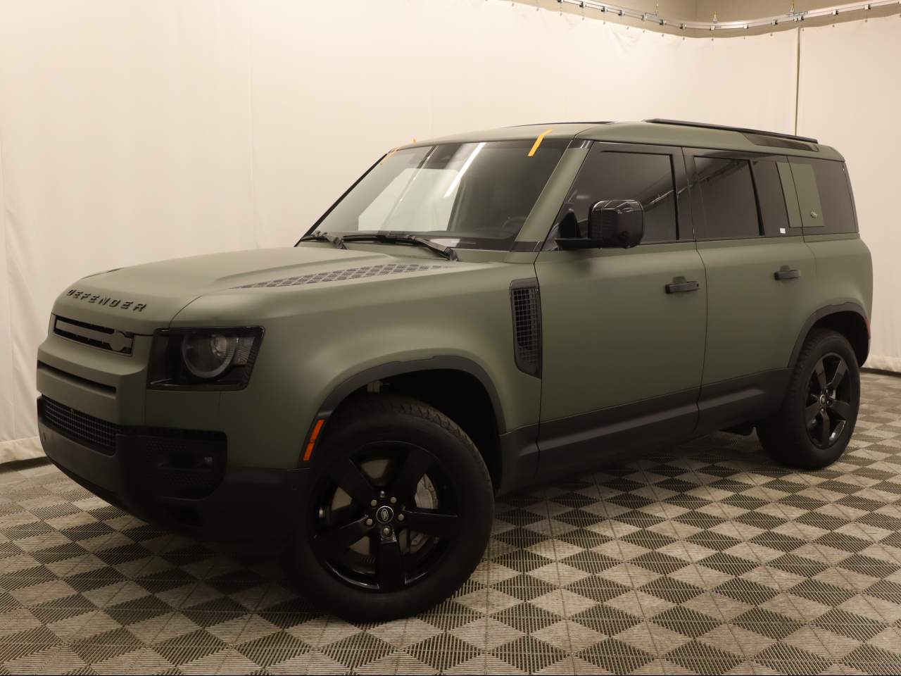 2023 Land Rover Defender 110 75th Anniversary Edition