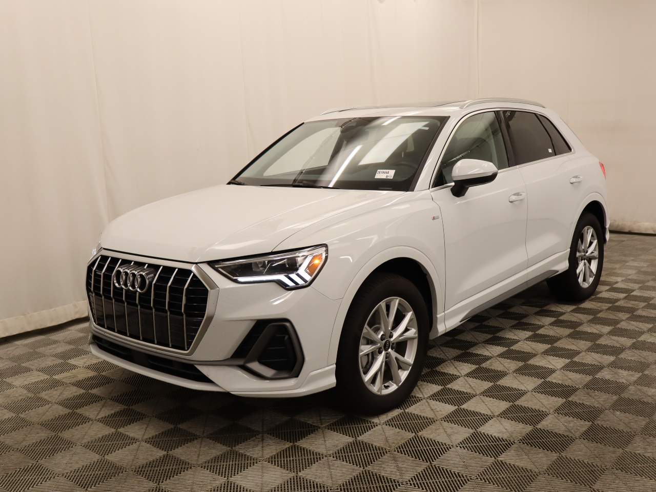 2024 Audi Q3 quattro S line Prem Plus 45 TFSI