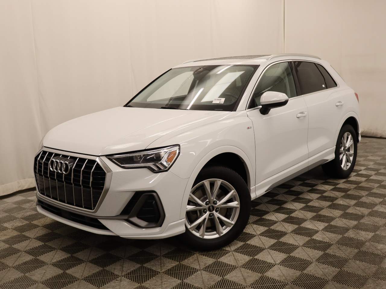 2024 Audi Q3 quattro S line Prem Plus 45 TFSI
