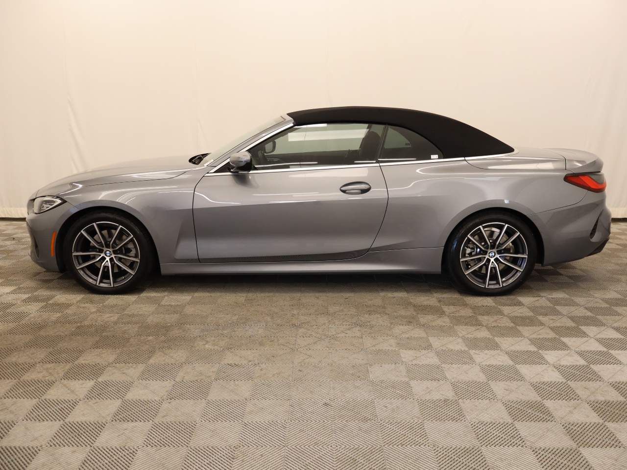 2023 Bmw 430i photo 2