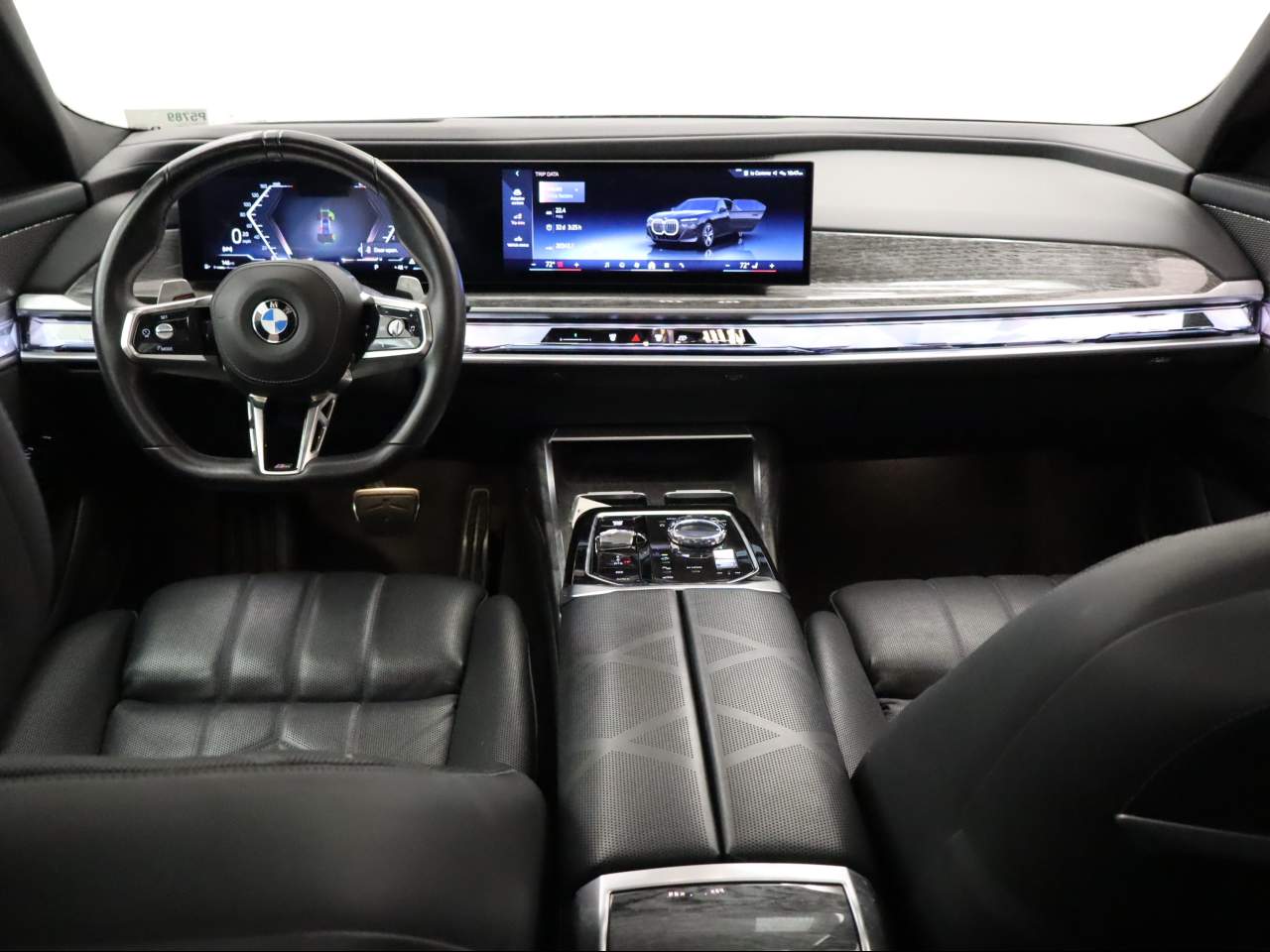 2025 BMW 7-Series 740i