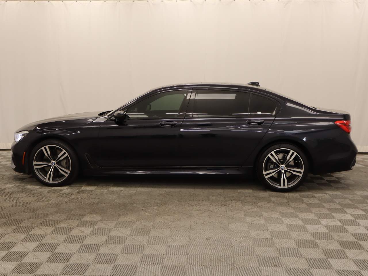 2019 BMW 7-Series 750i