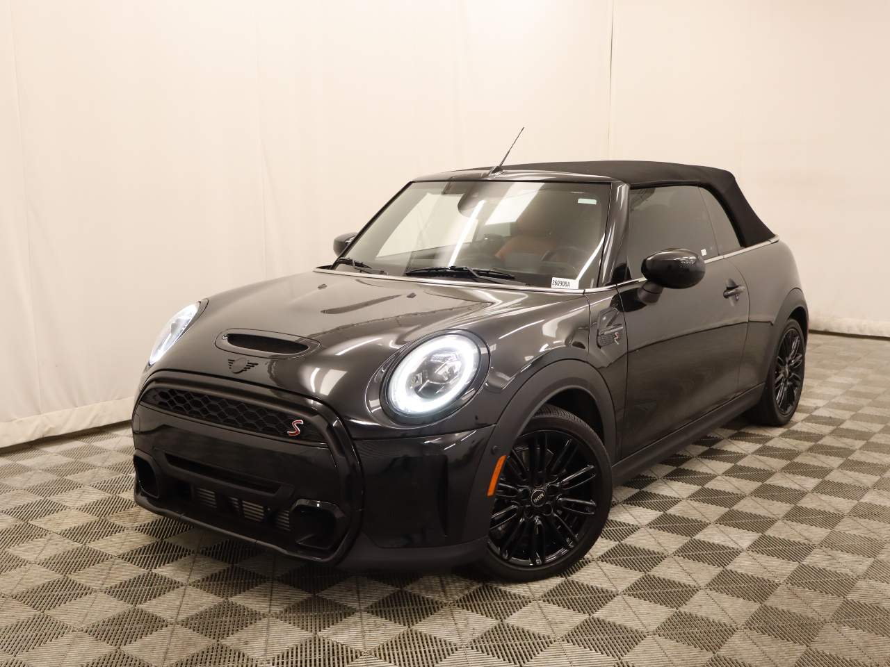 2023 MINI Convertible Cooper S's photo