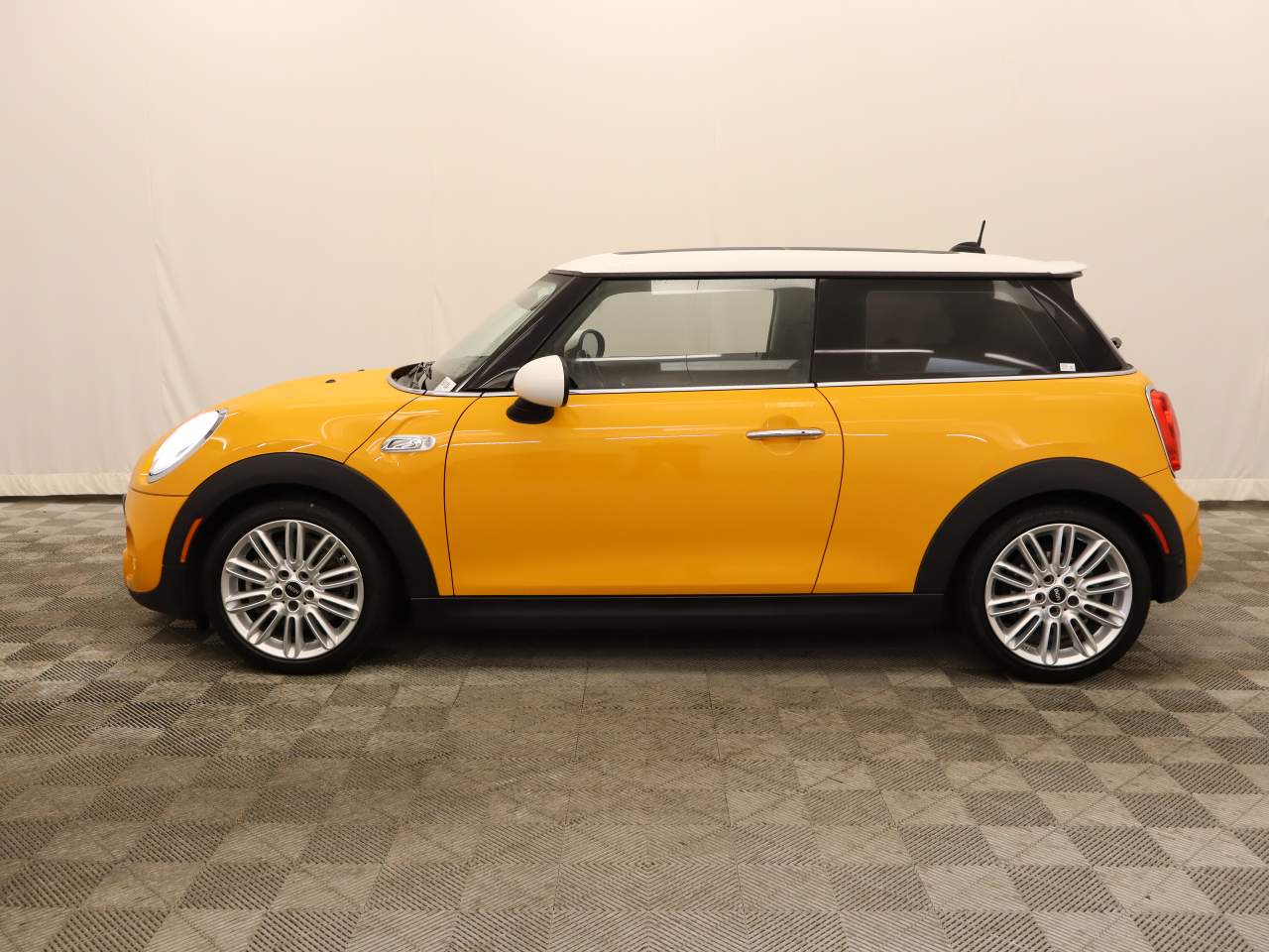 2017 MINI Hardtop 2 Door Cooper S