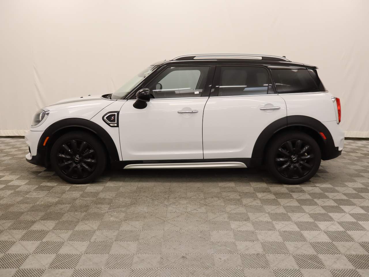 Certified 2019 MINI Countryman S with VIN WMZYT3C5XK3E97114 for sale in Scottsdale, AZ