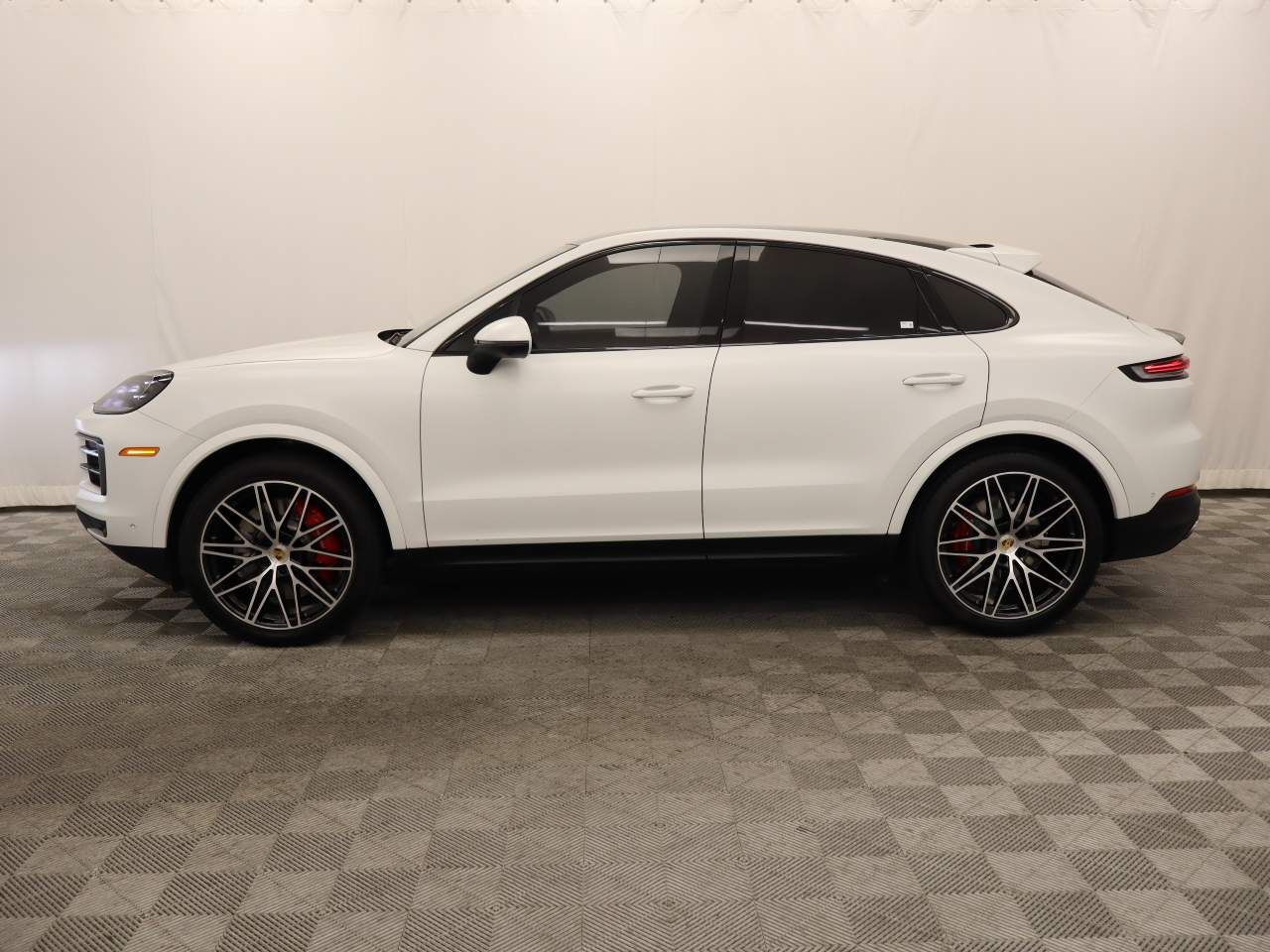 2024 Porsche Cayenne S Coupe