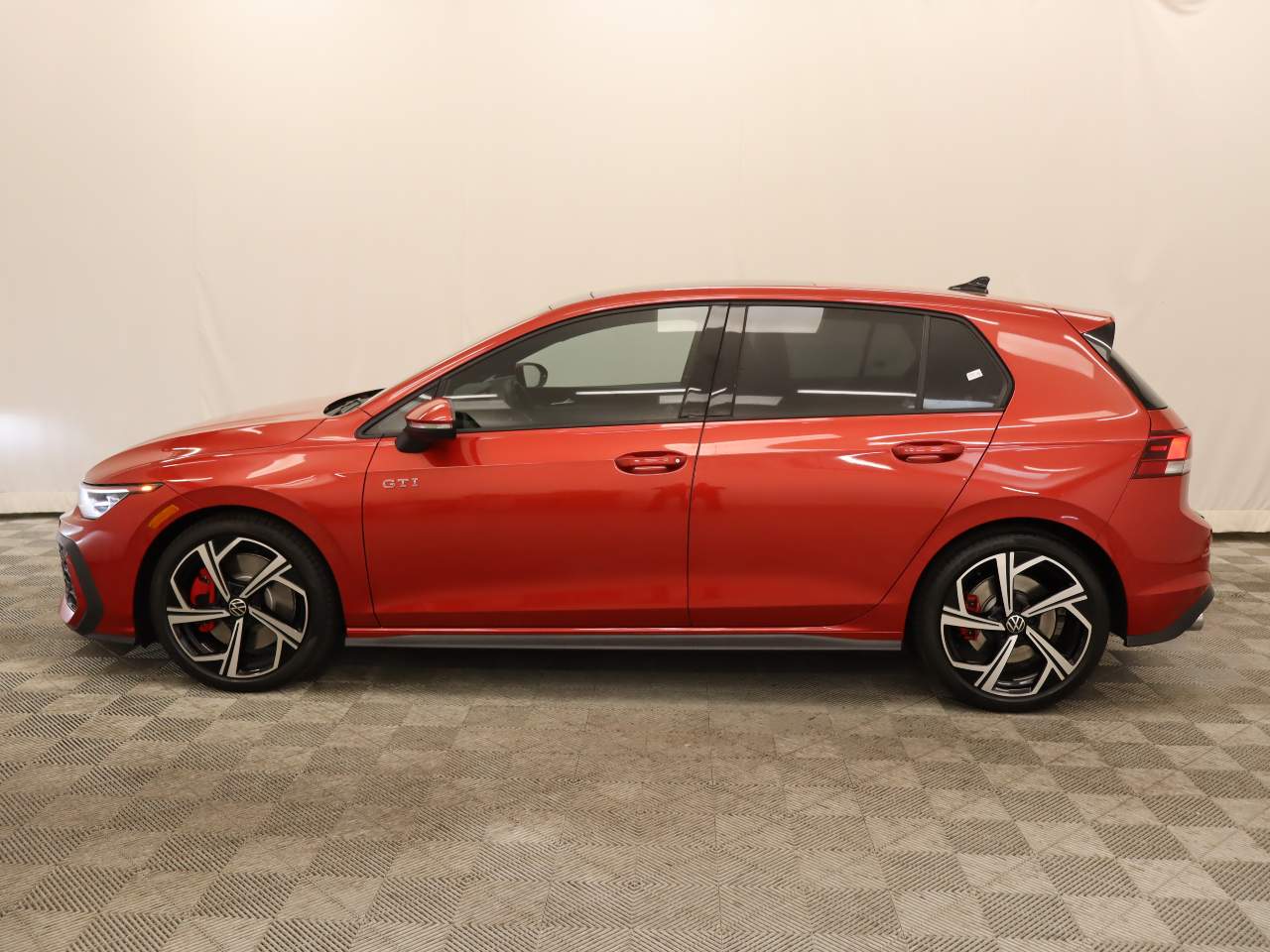 2025 Volkswagen Golf GTI SE