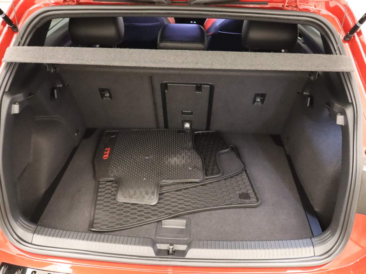 2025 Volkswagen Golf GTI SE