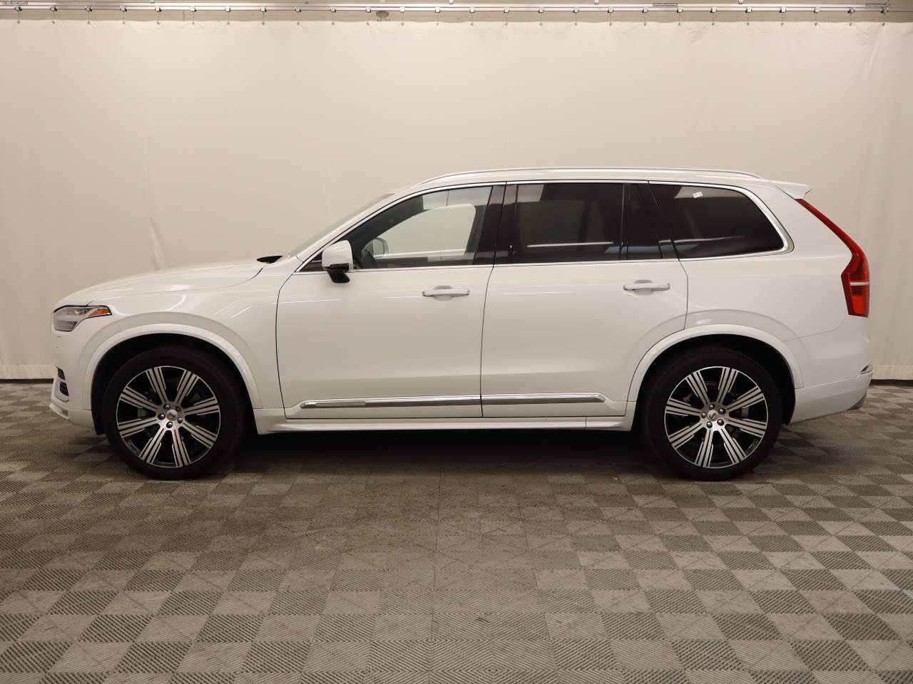 Used 2020 Volvo XC90 Inscription with VIN YV4A22PL4L1595294 for sale in Scottsdale, AZ