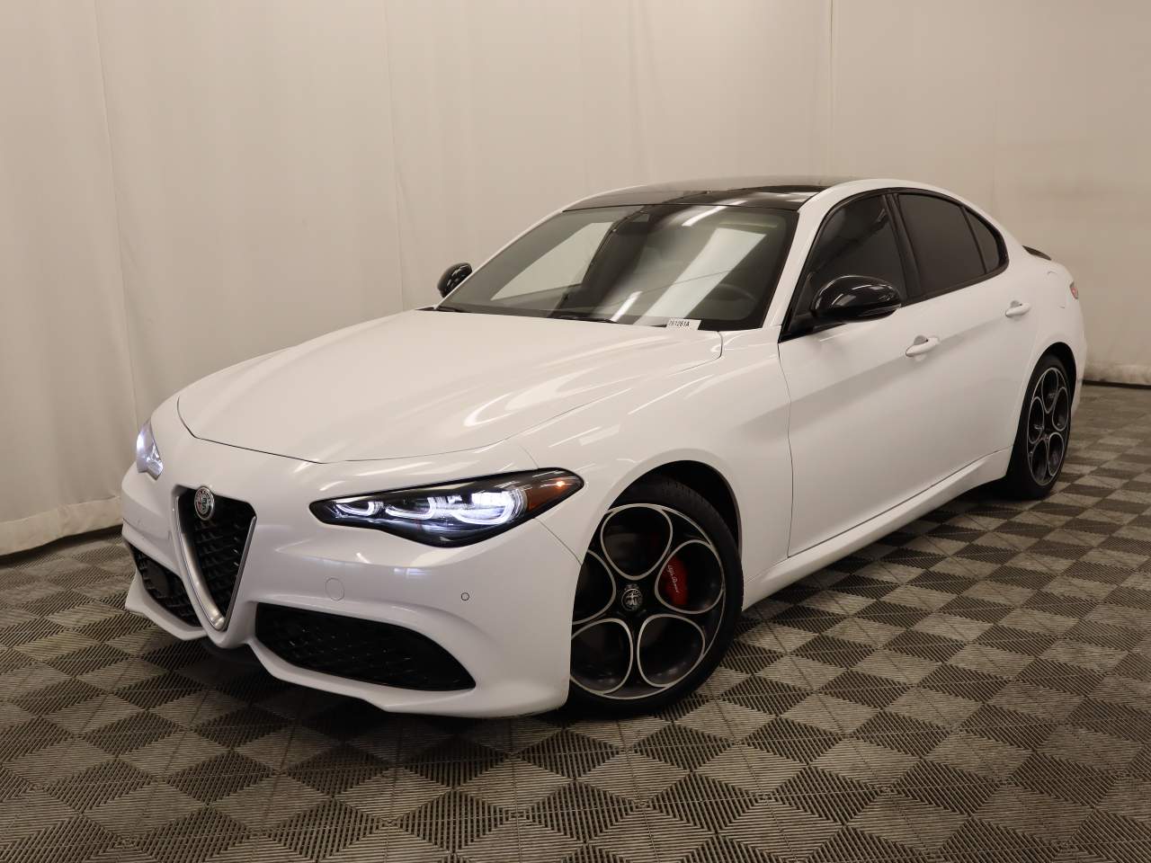 2024 Alfa Romeo Giulia Ti