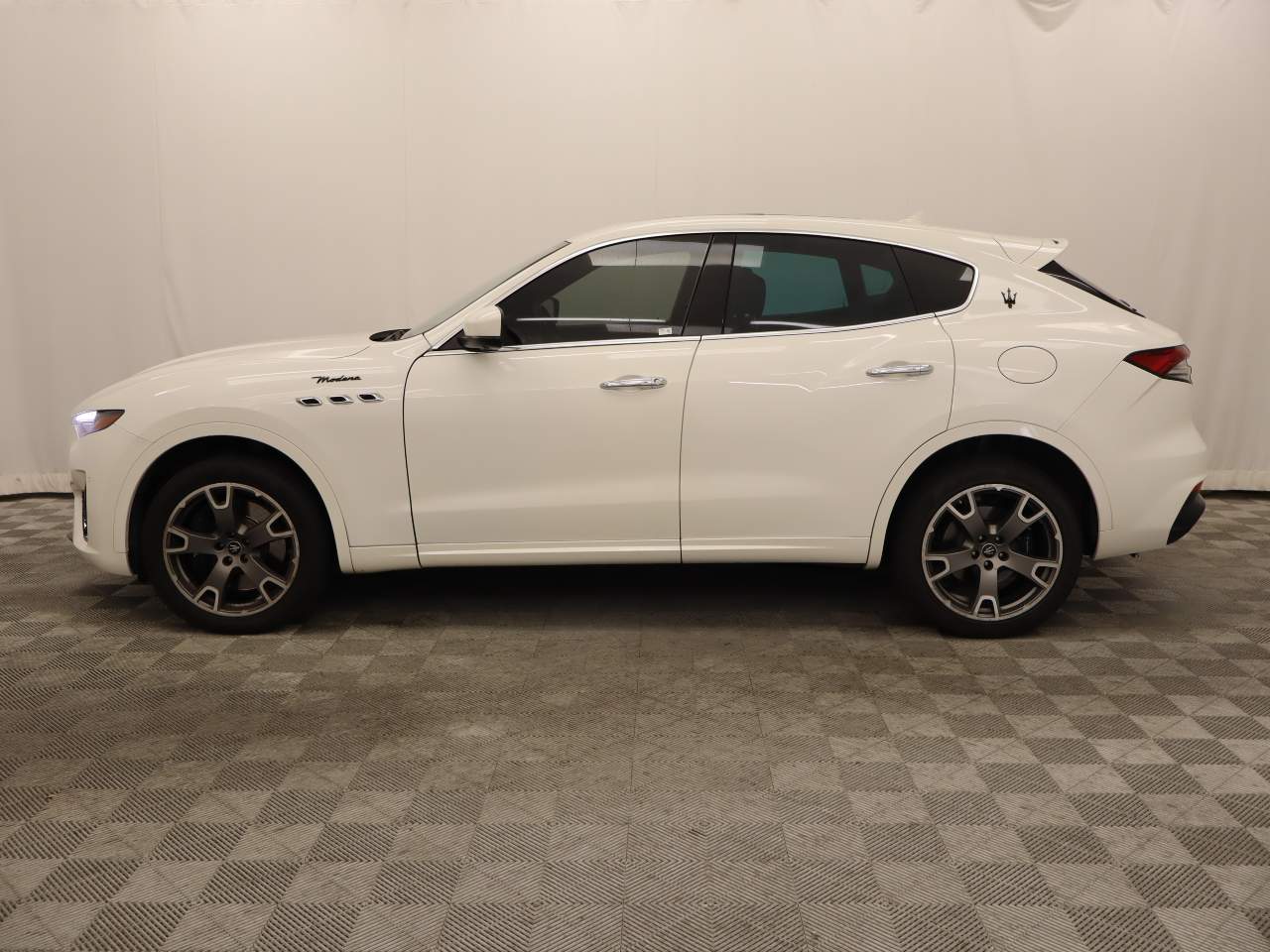 2023 Maserati Levante Modena