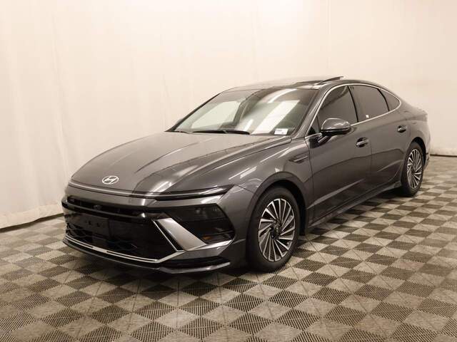 2025 Hyundai SONATA Hybrid