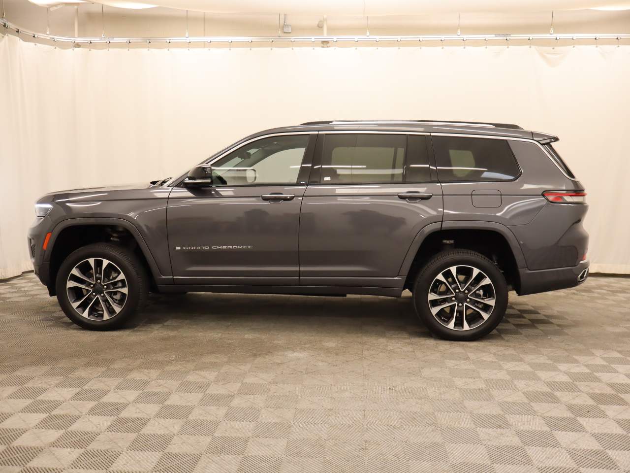 2022 Jeep Grand Cherokee L Overland