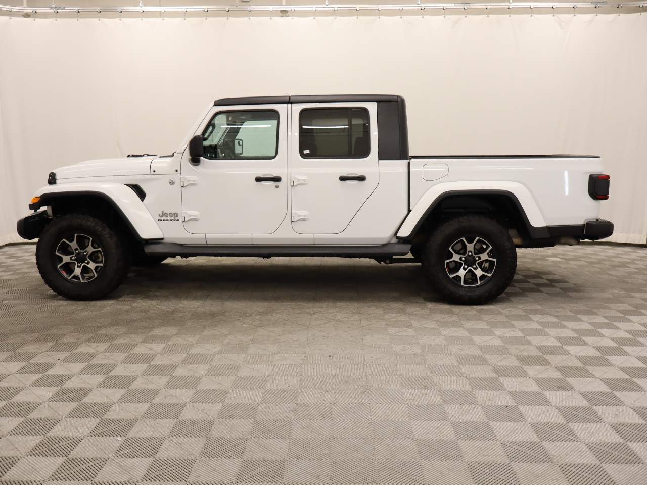 2020 Jeep Gladiator Overland Crew Cab