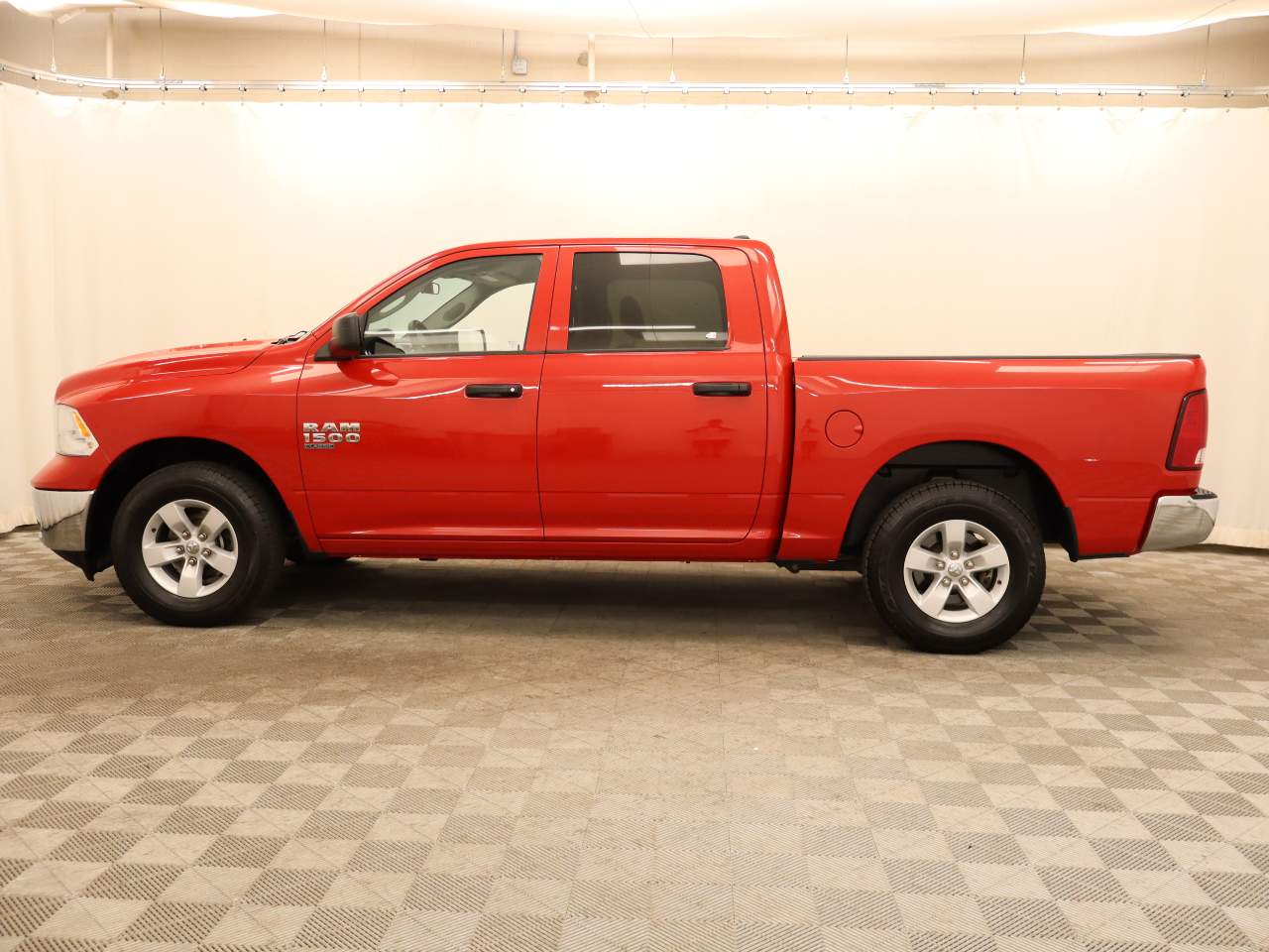 2022 Ram 1500 Classic SLT Crew Cab
