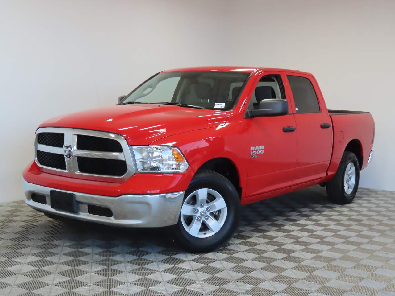 2022 Ram 1500 Classic SLT Crew Cab
