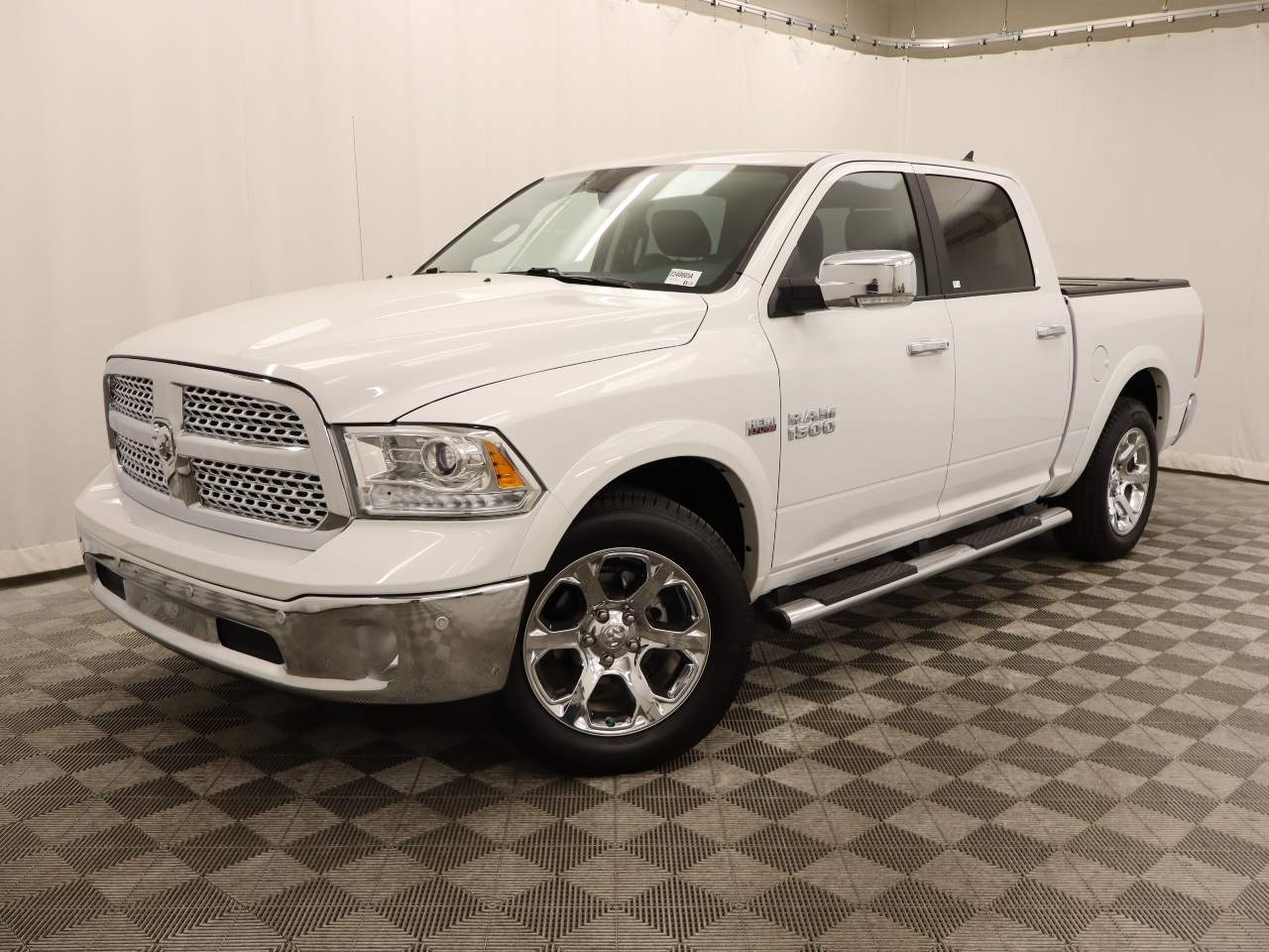 2018 Ram 1500 Laramie Crew Cab