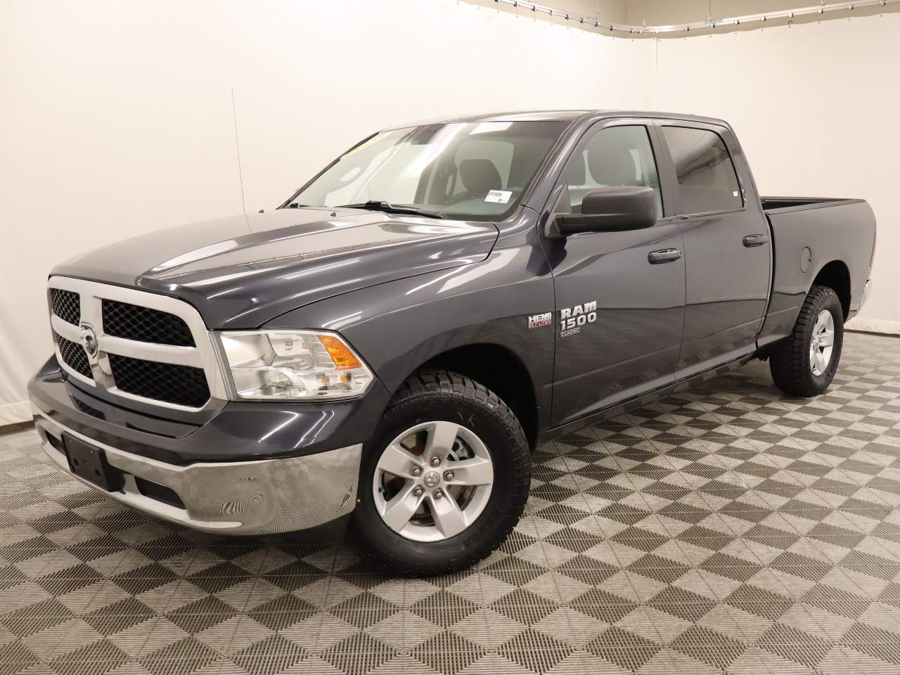 2020 Ram 1500 Classic SLT Crew Cab