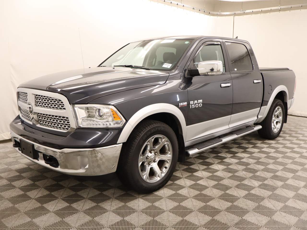 2017 Ram 1500 Laramie Crew Cab