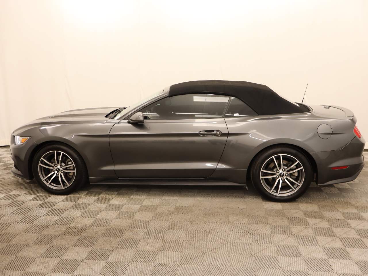 2017 Ford Mustang EcoBoost Premium