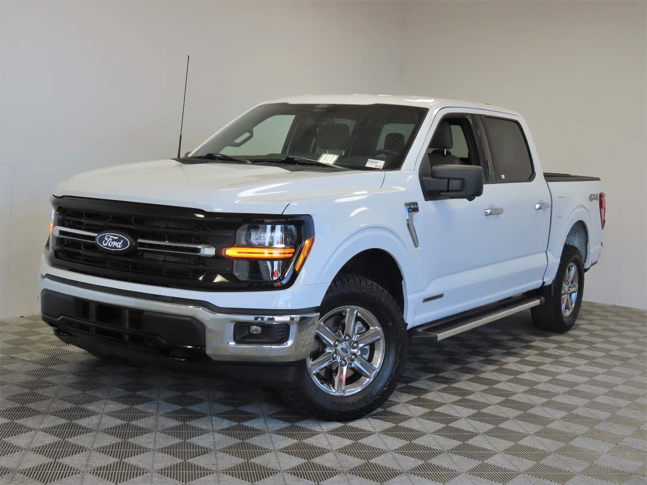 2024 Ford F-150 XLT Crew Cab