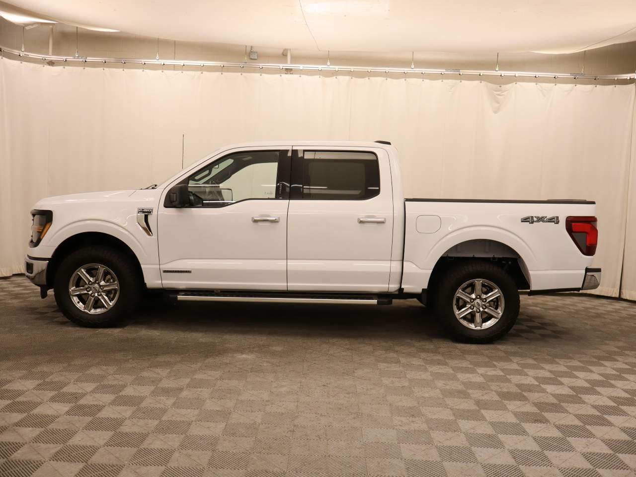 2024 Ford F-150 XLT Crew Cab