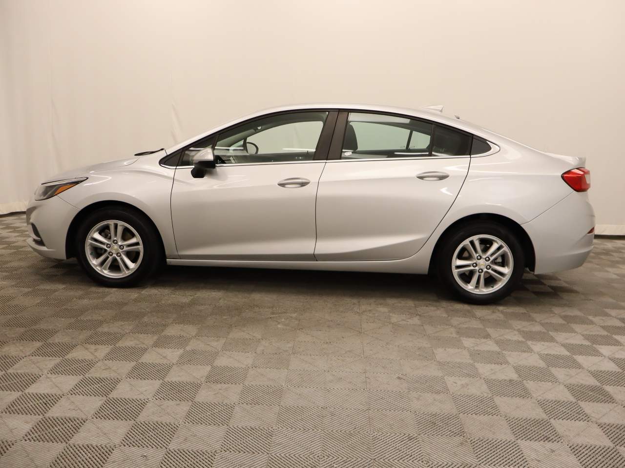 2018 Chevrolet Cruze LT Auto