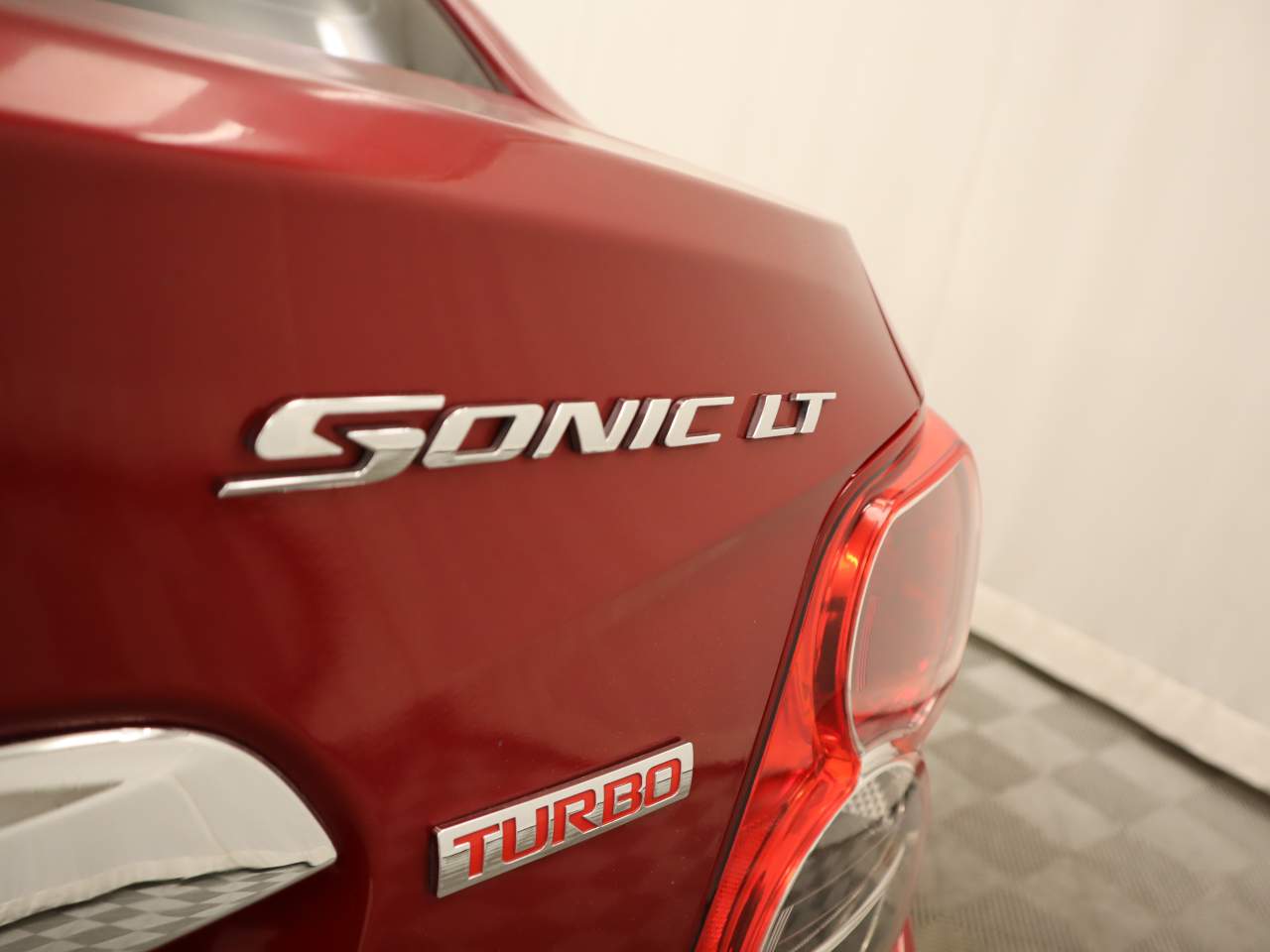 2013 Chevrolet Sonic LT Auto