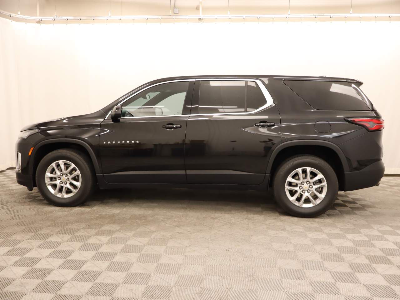 2022 Chevrolet Traverse LS