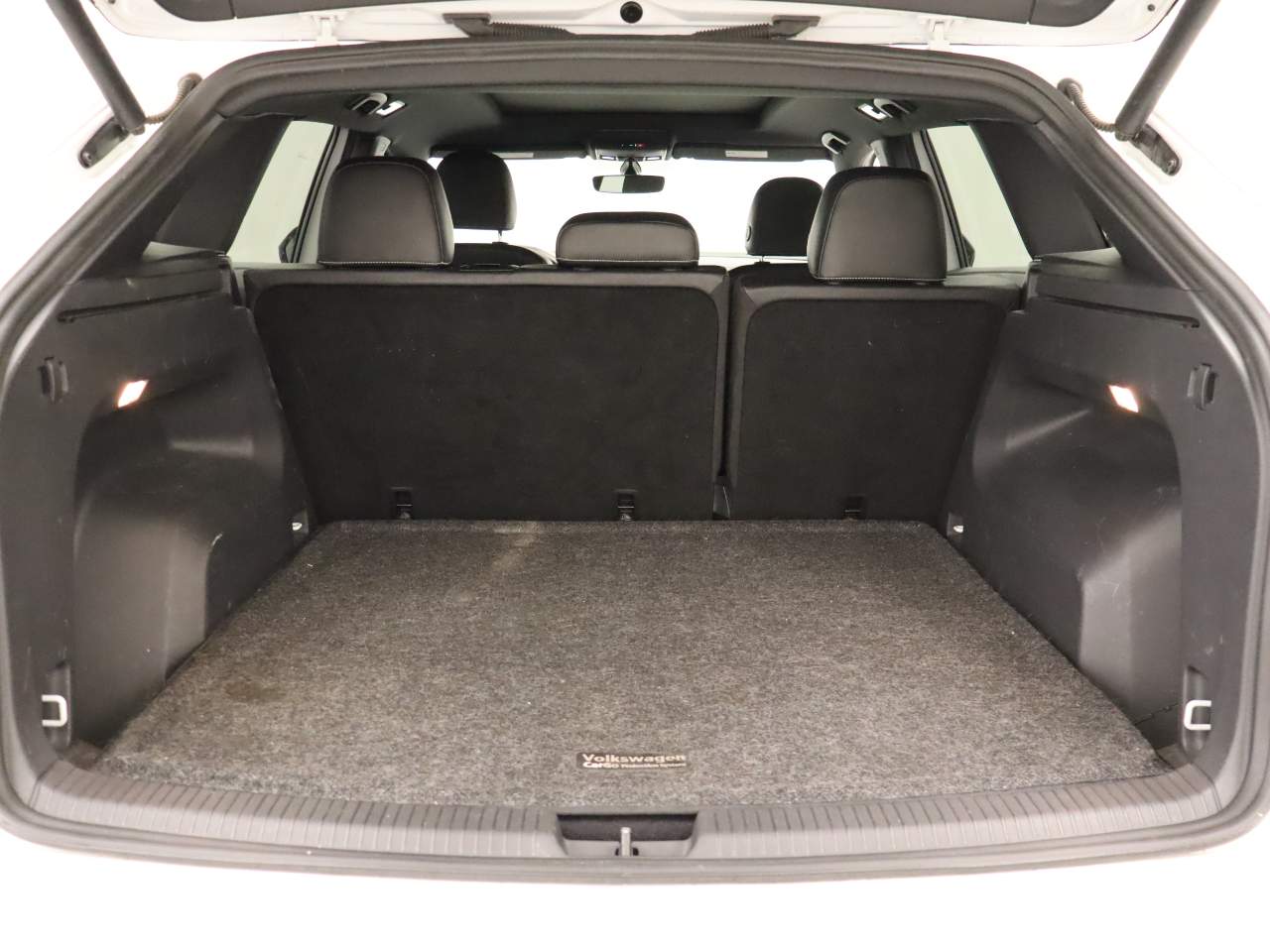 2020 Volkswagen Atlas Cross Sport SE