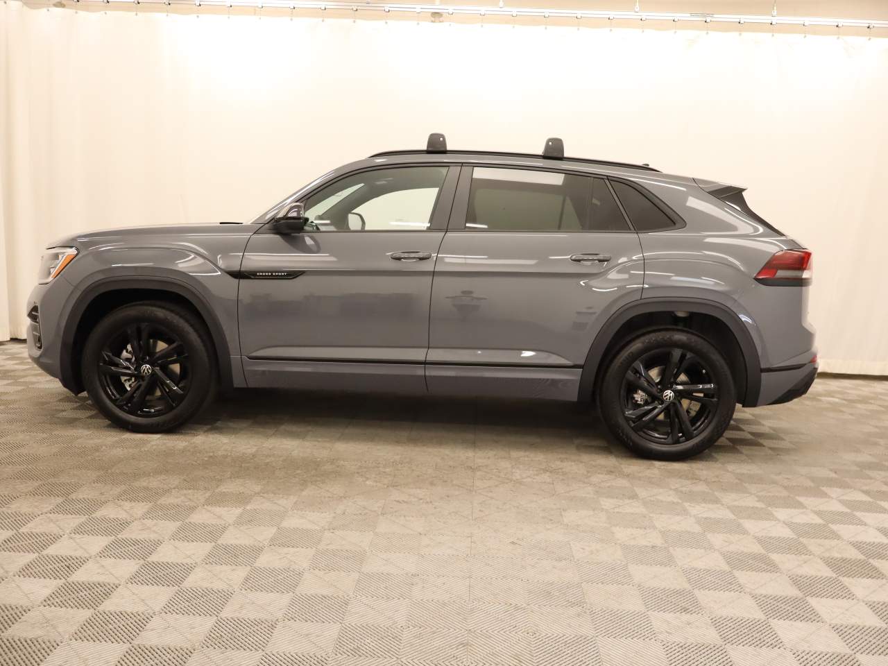 2026 Volkswagen Atlas Cross Sport SEL R-Line Black 4Motion