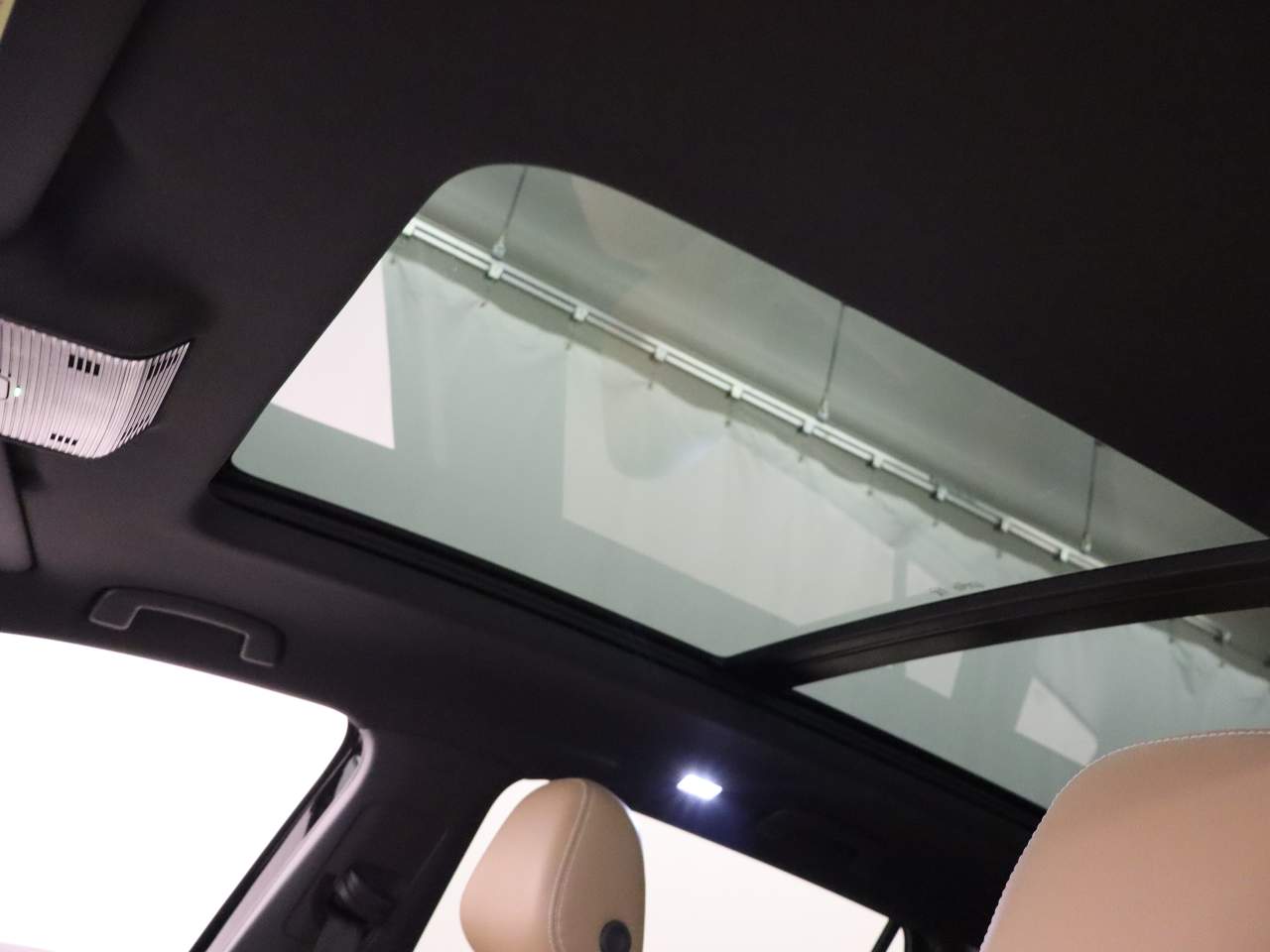 2025 Volkswagen Atlas Cross Sport SEL 4Motion